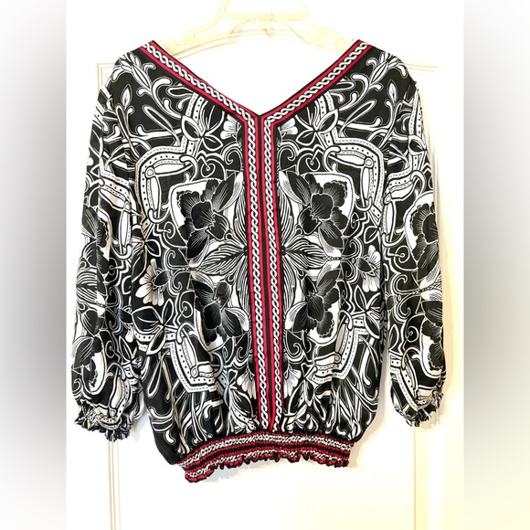 WHBM Medium Satin pullover V-neck top shirt Black Red White elastic waist - Picture 10 of 12